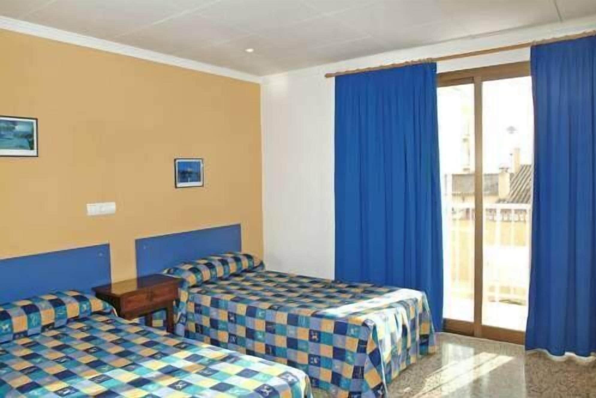 Hostal Tierramar El Arenal  Bagian luar foto